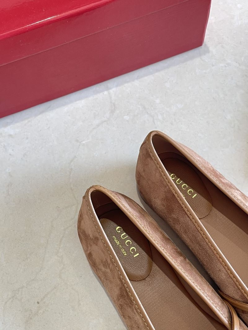 Gucci Flat Shoes